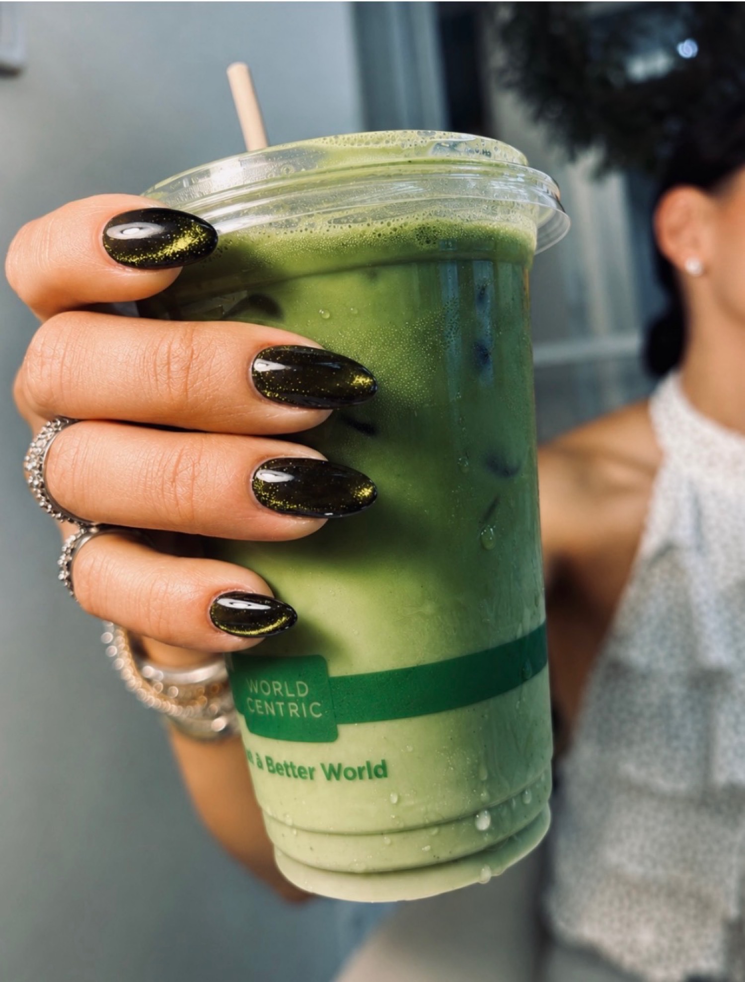Cat-eye chrome nails by Nelly Nails NY in East Williamsburg, Brooklyn
