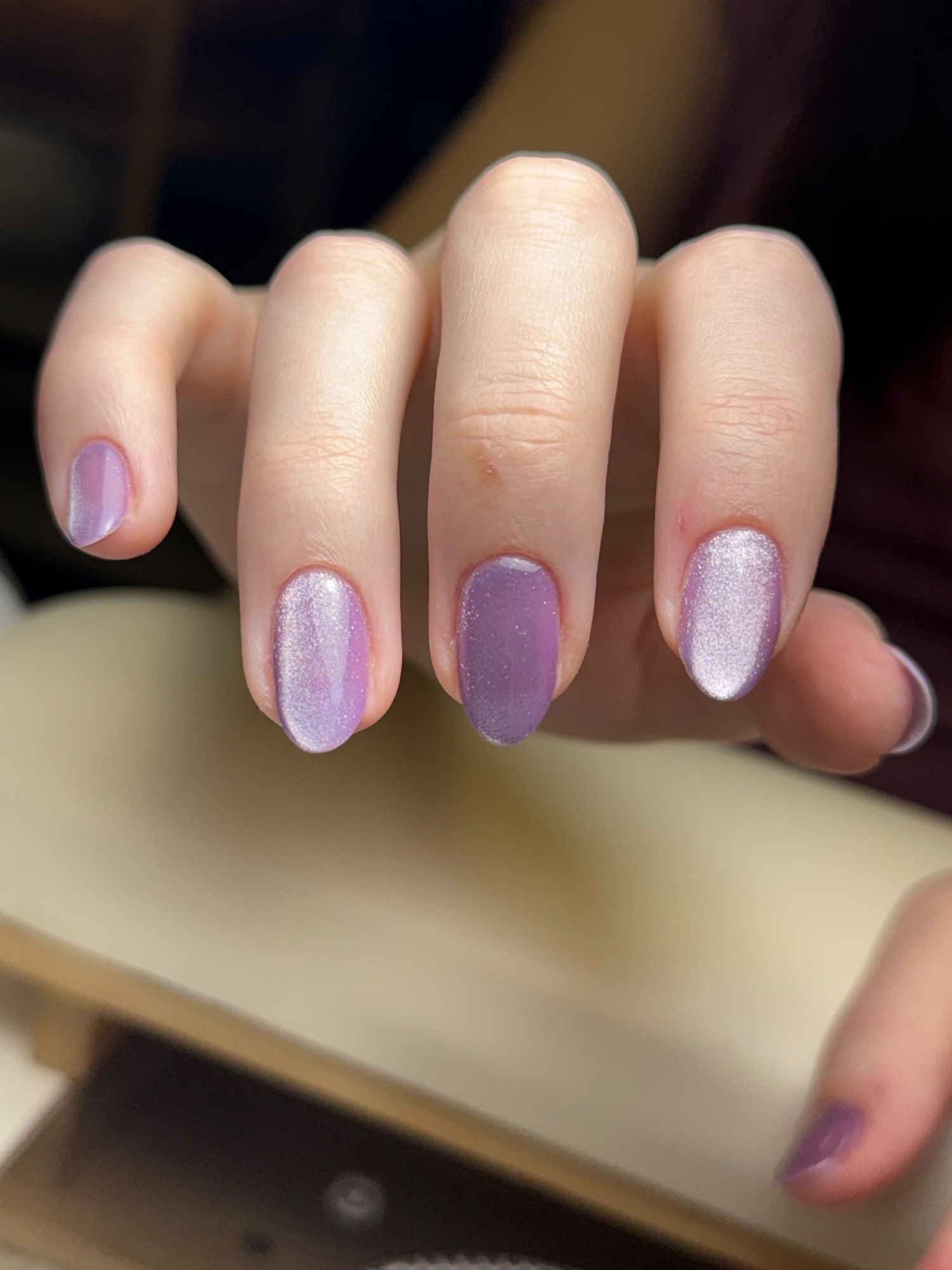 Lilac cat-eye chrome nails by Nelly Nails NY in East Williamsburg, Brooklyn